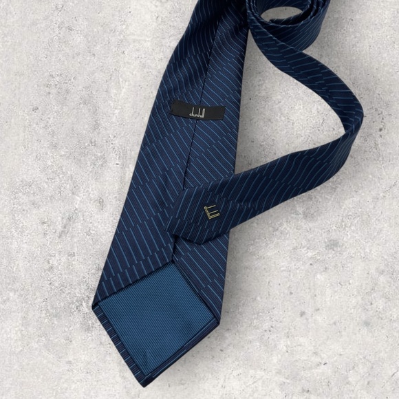 DUNHILL Navy/Blue Striped Silk LUXURY Tie ENGLAND - Picture 2 of 7